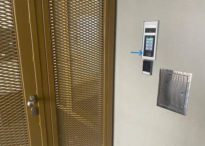 Apartment, 5min Downtown Апартаменты *
